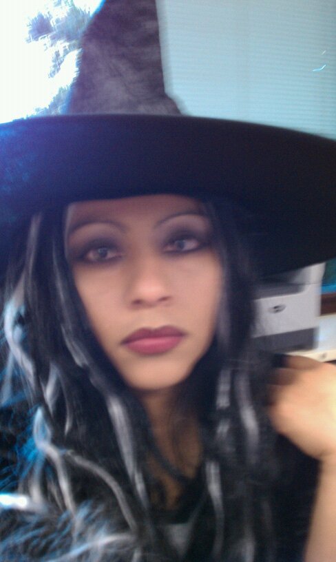 Lis Cruz's album, Mobile Uploads