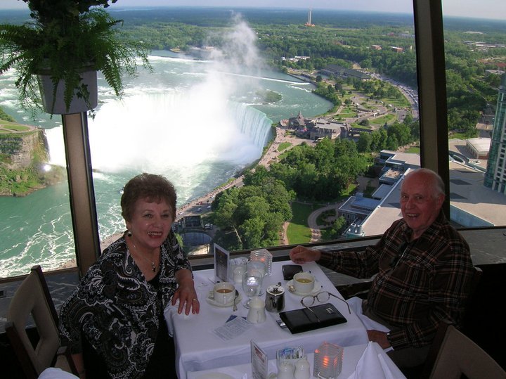 Leslie Comer's album, Niagara Falls