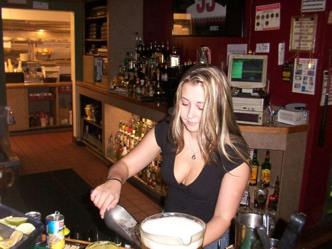 David Keplinger's album, Famous Sam's/ Halloween 2008 By David Keplinger