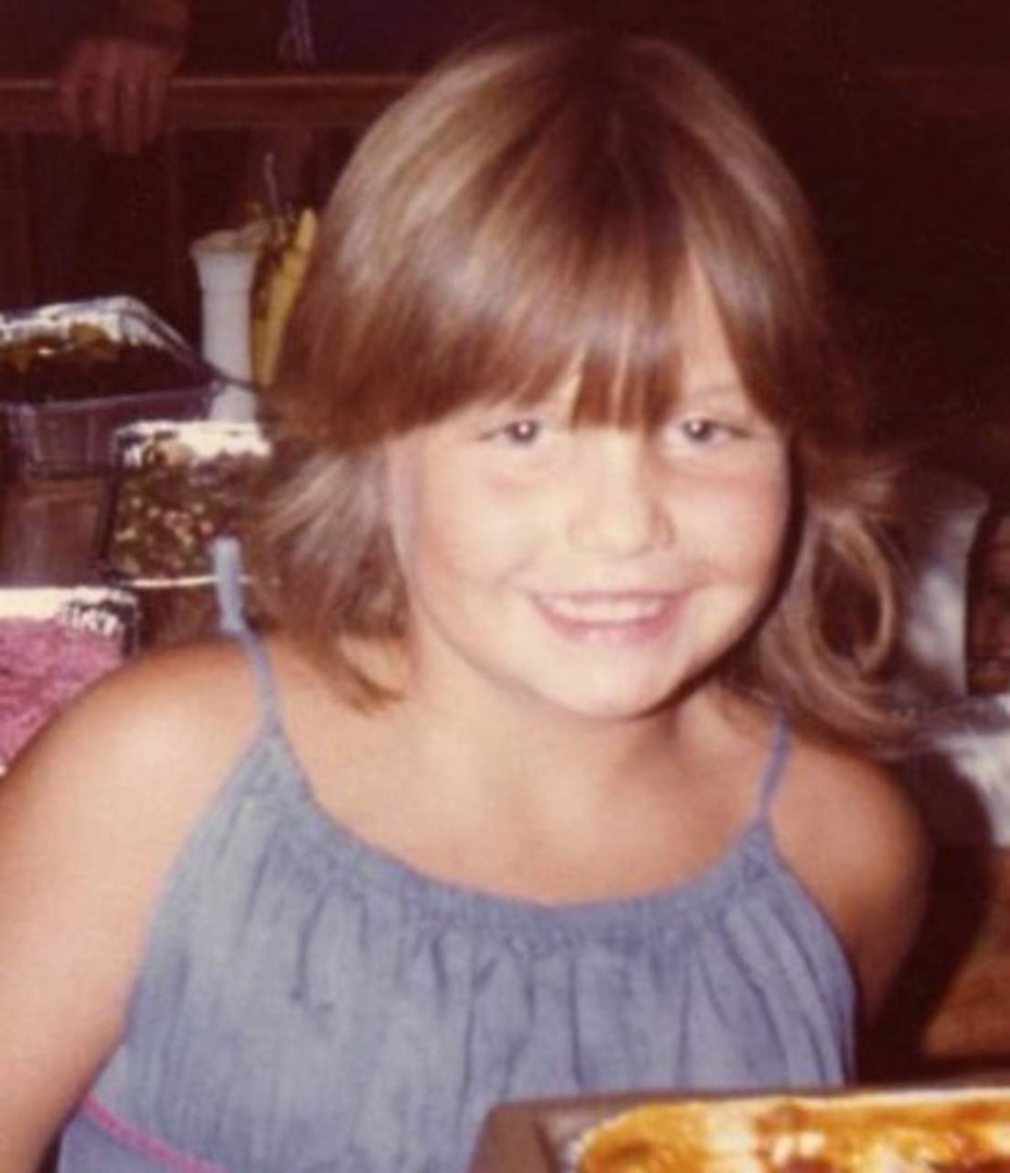 Candy Cope's album, Profile Pictures