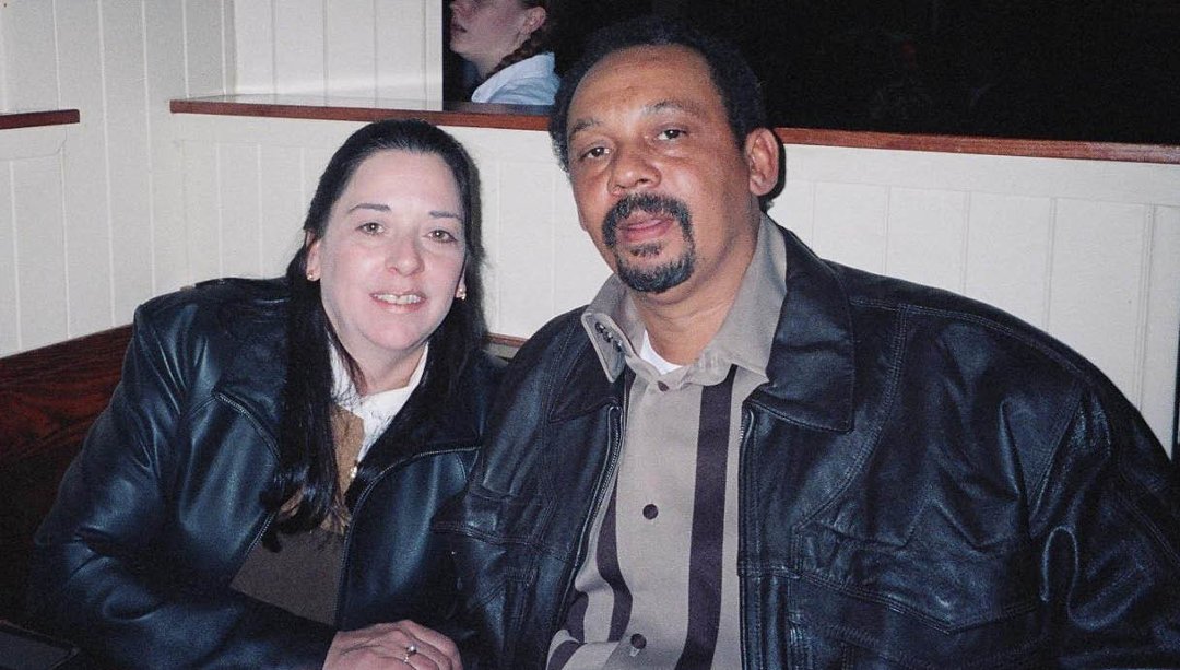 Edith Sequeira's album, Profile Pictures