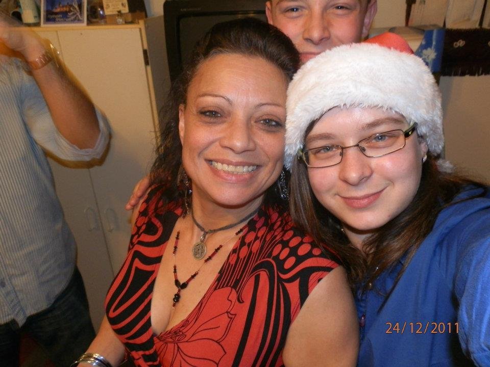 Monique Cusson's album, Profile Pictures