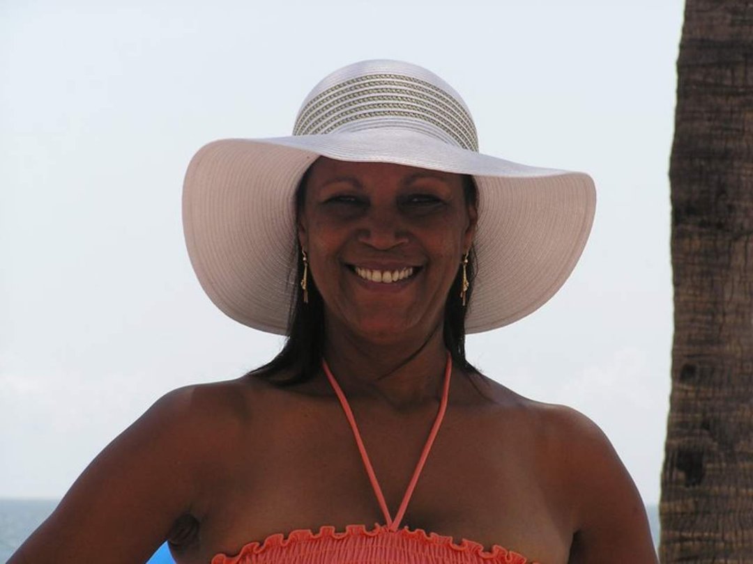 Sandra Taylor's album, Profile Pictures
