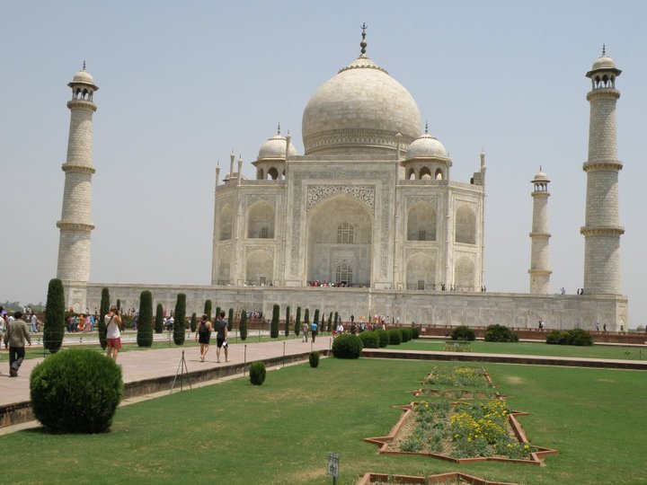 Gregorio Rivera's album, Taj Mahal