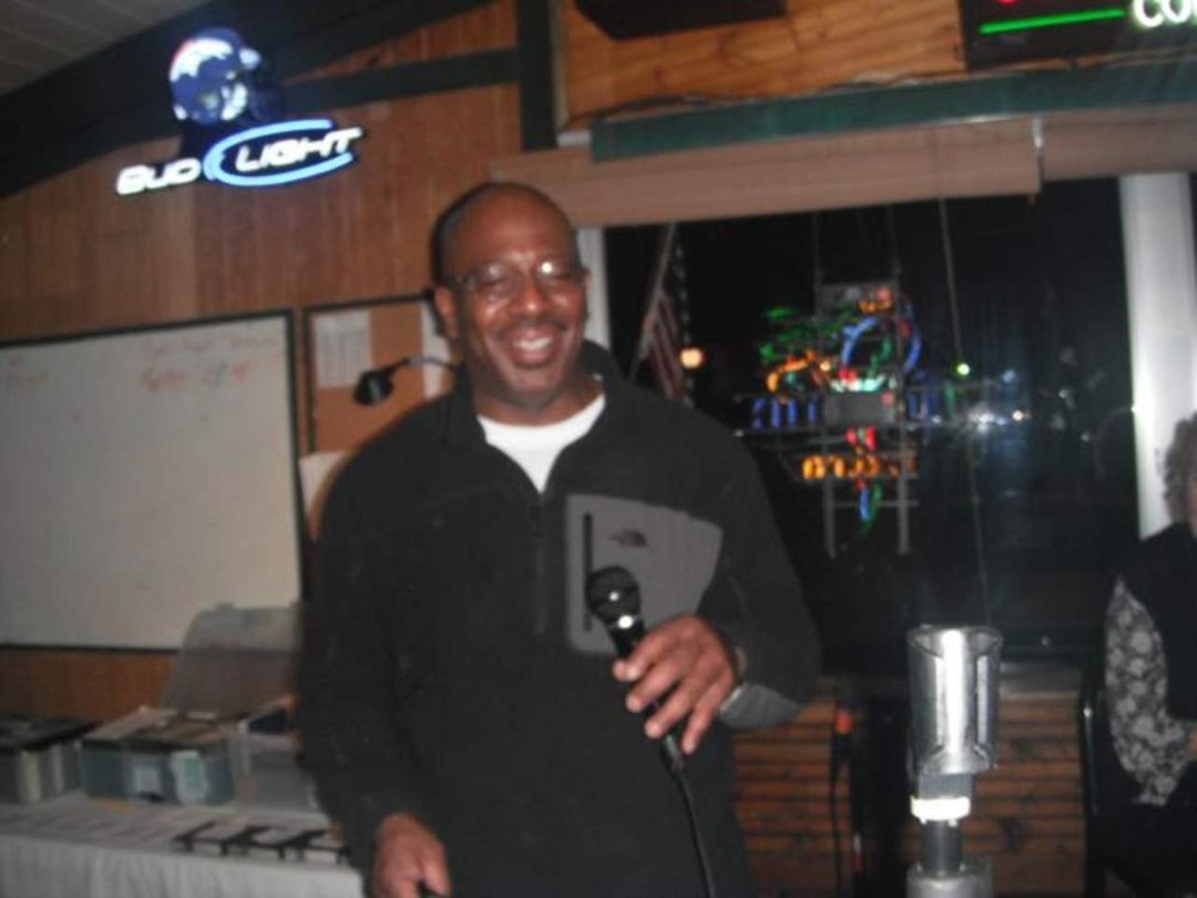 Raymond Lewis' album, Profile Pictures