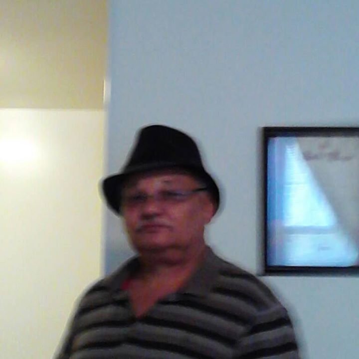 Hector Alvarez's album, Profile Pictures