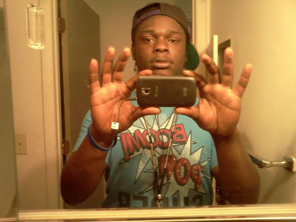 Darius Richards' album, Mobile Uploads