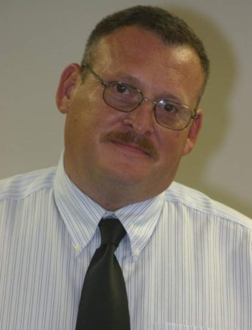 Robert Gonzalez's album, Profile Pictures