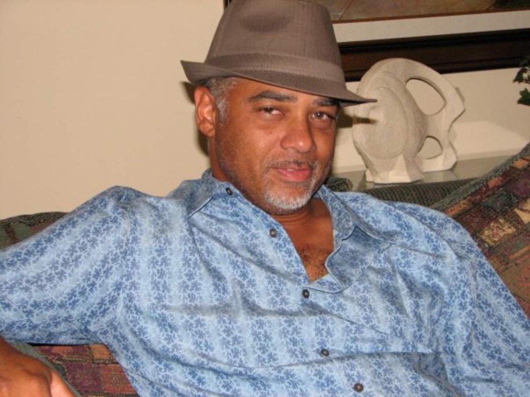 Anthony Smith's album, Profile Pictures