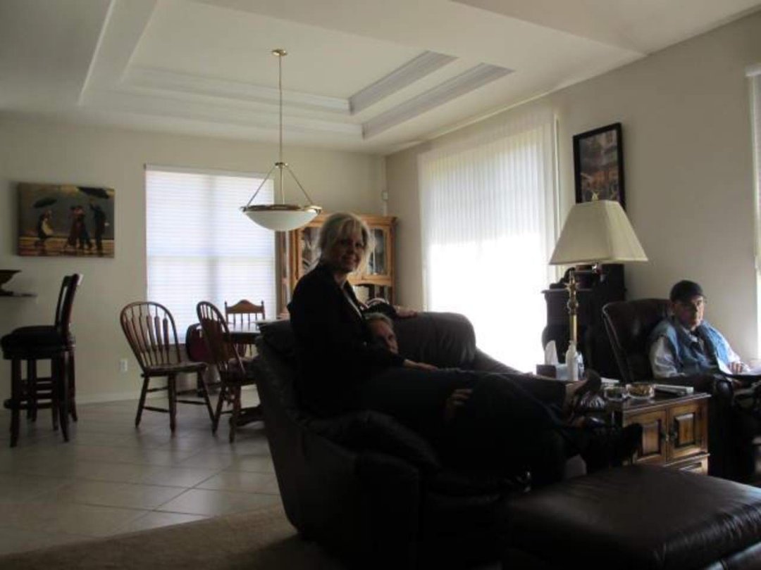Joyce Pakos' album, Happy Easter! Easter at the Parents