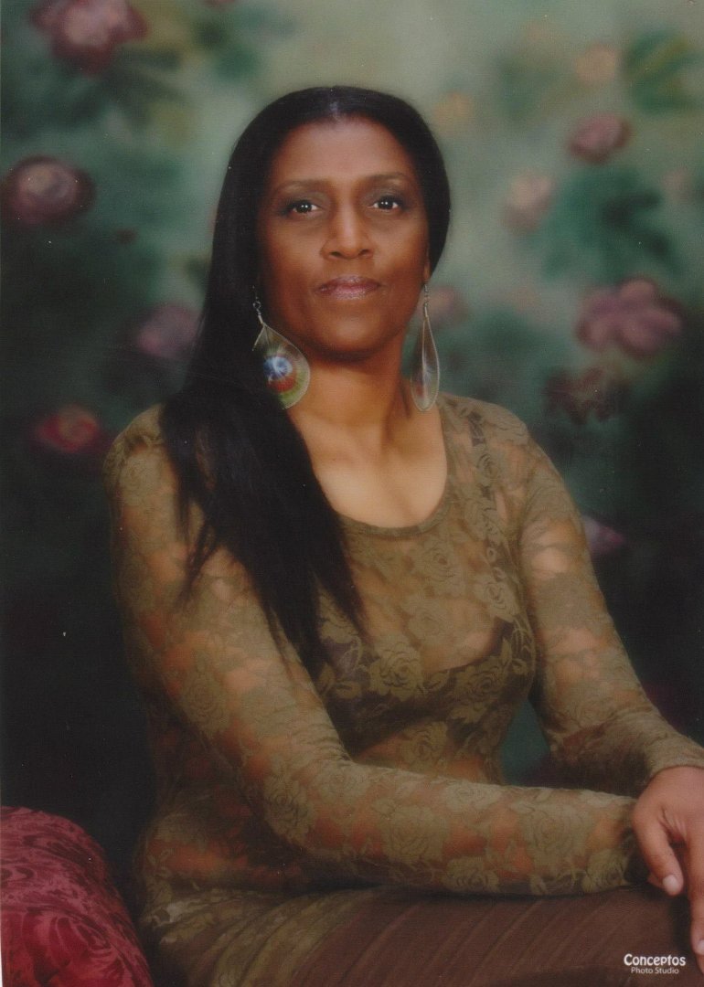 Crystal Thomas' album, Profile Pictures
