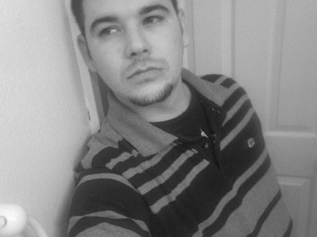 Dan Everett's album, Profile Pictures