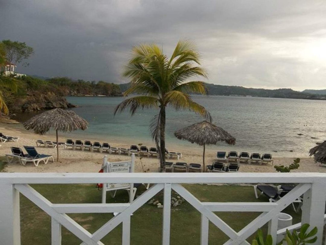 Amanda Bishop's album, Jamaica May 2012