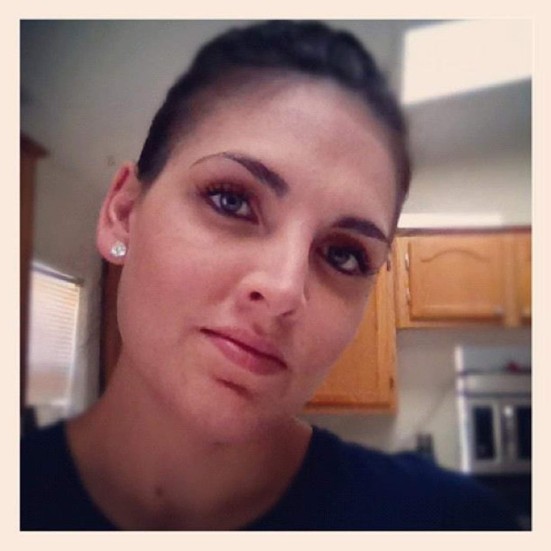 Rocio Palacios' album, Profile Pictures