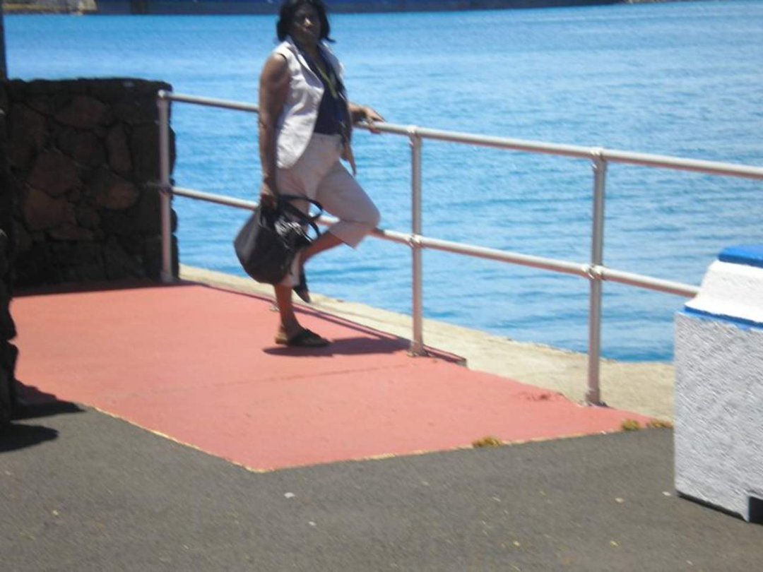 Floria Parris' album, Hawaii 09/10