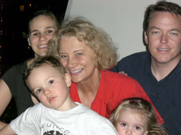 Margaret Simon's album, Profile Pictures