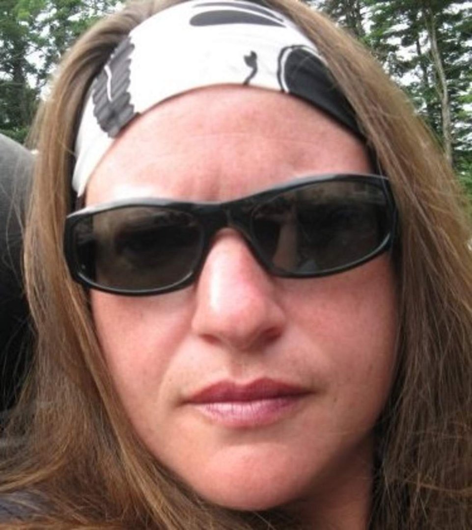 Mari Kinney's album, Profile Pictures