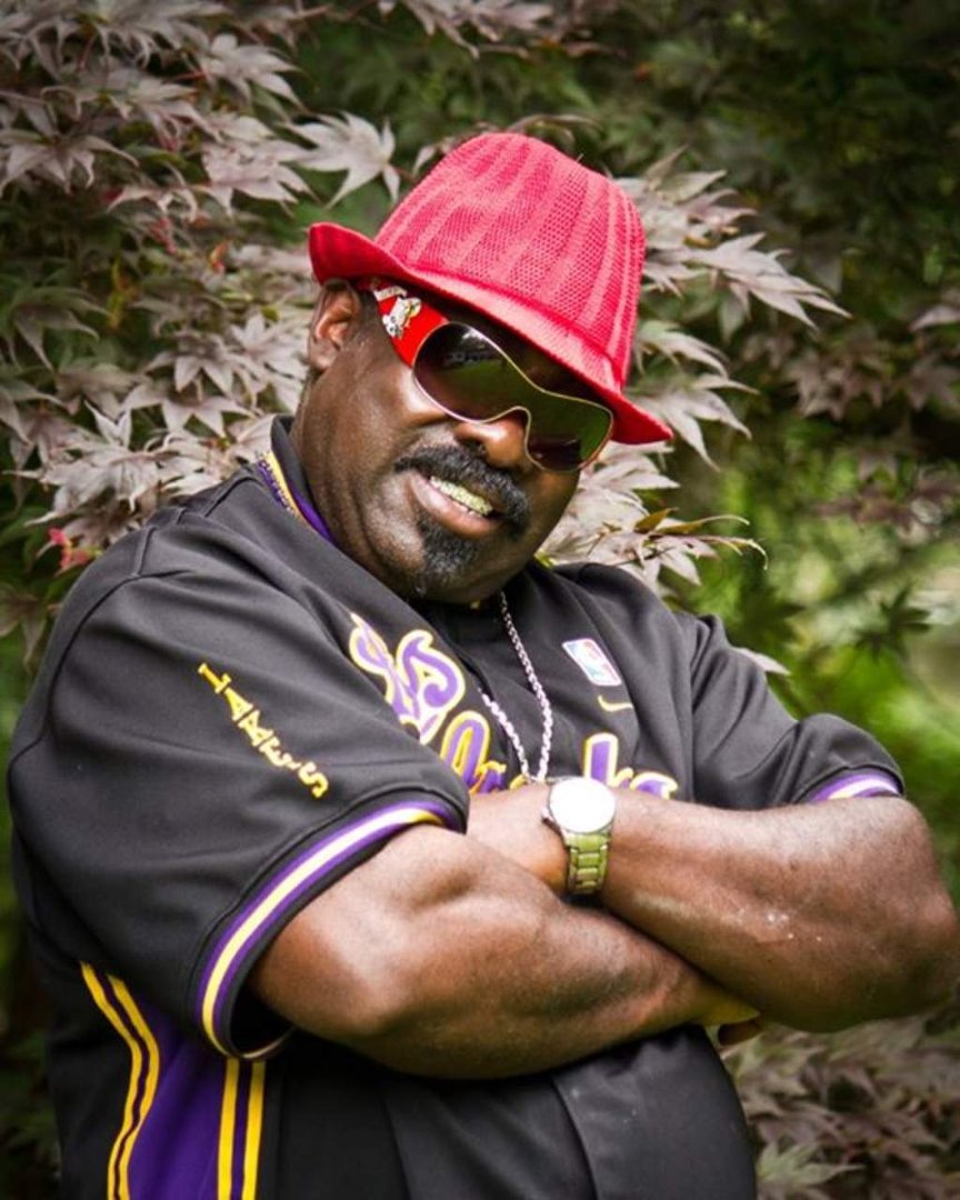 Michael Savage's album, Profile Pictures
