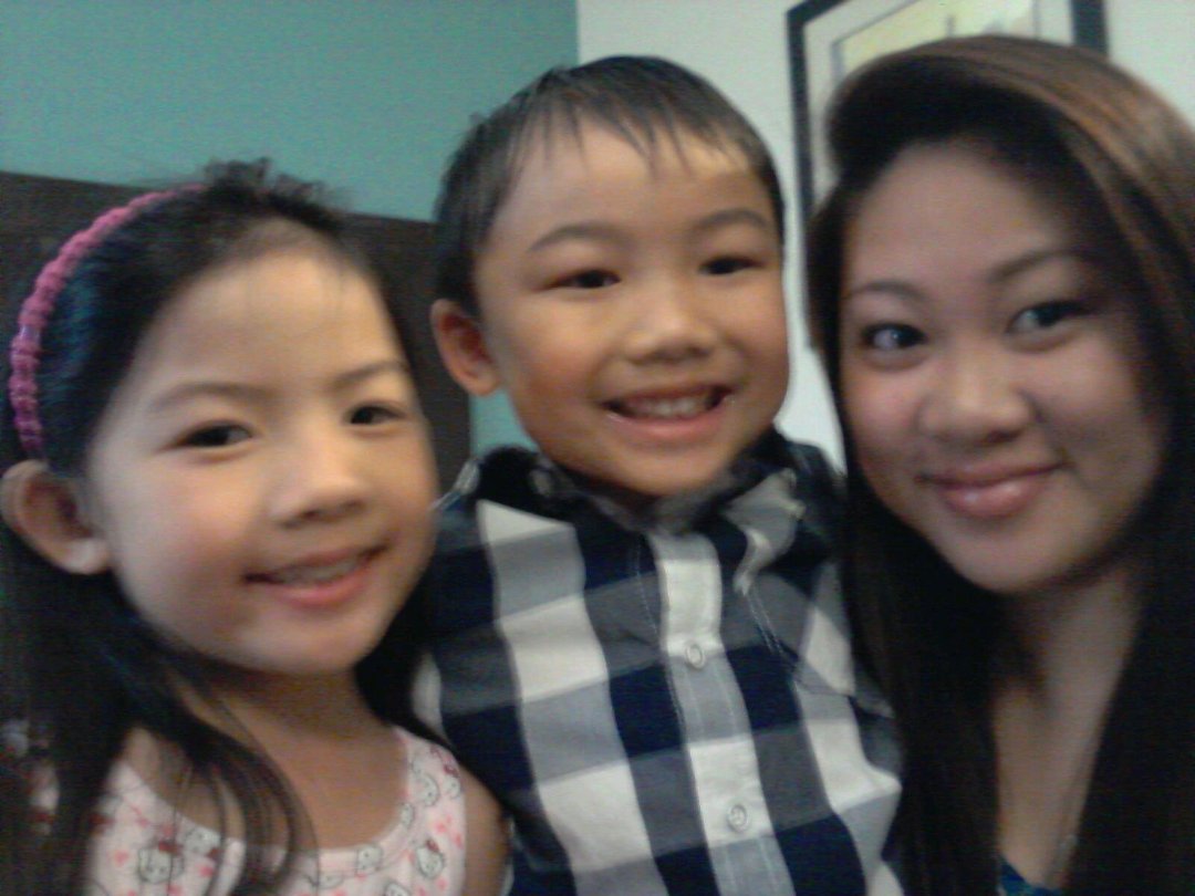 Dat Nguyen's album, Mobile Uploads
