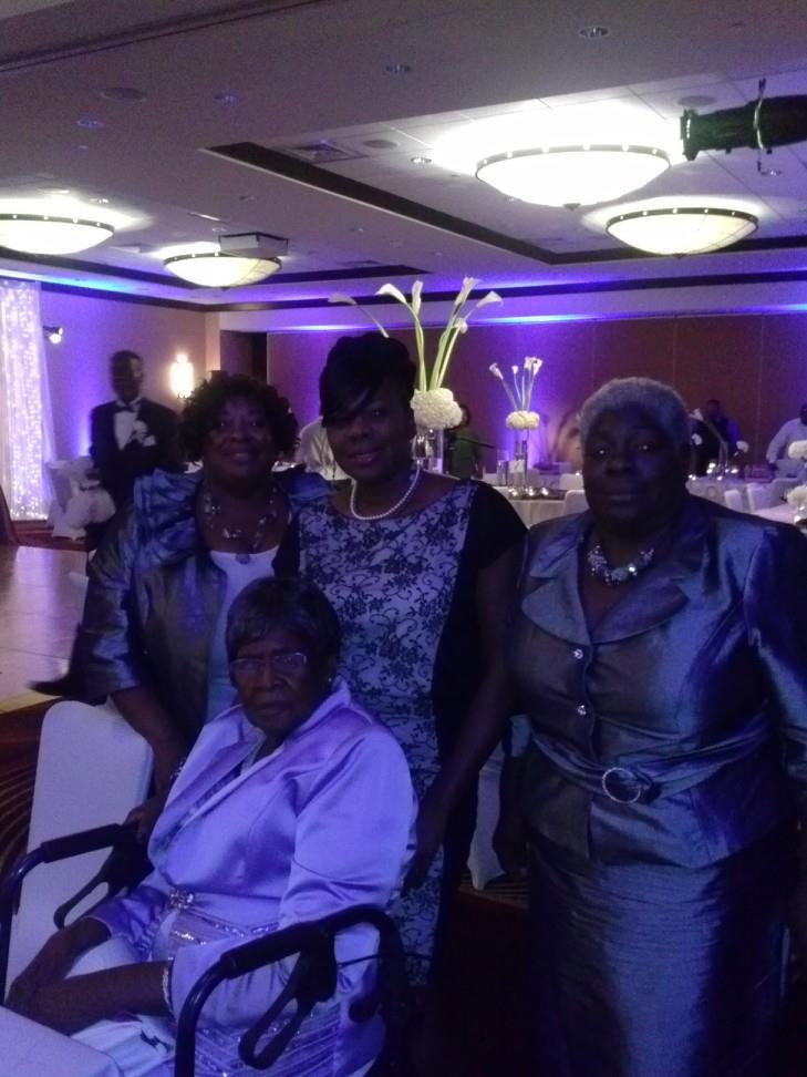 Brenda CheeChee's album, Mobile Uploads