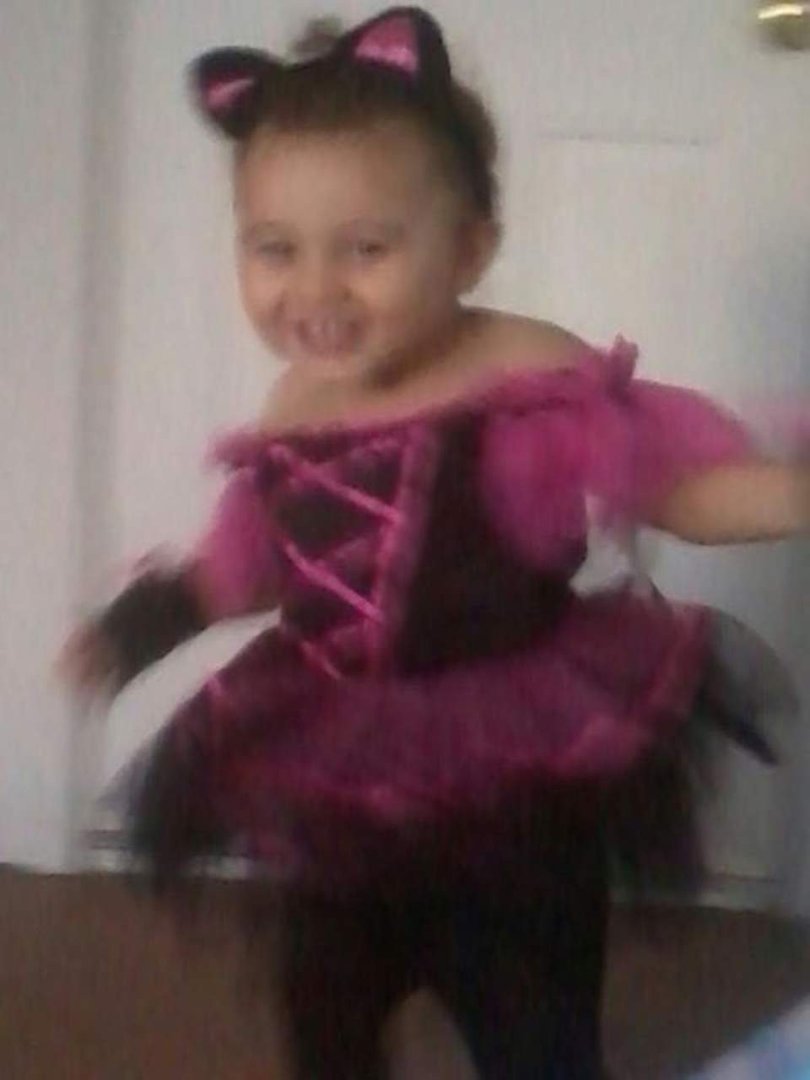 Spychicgail Baez's album, Mobile Uploads