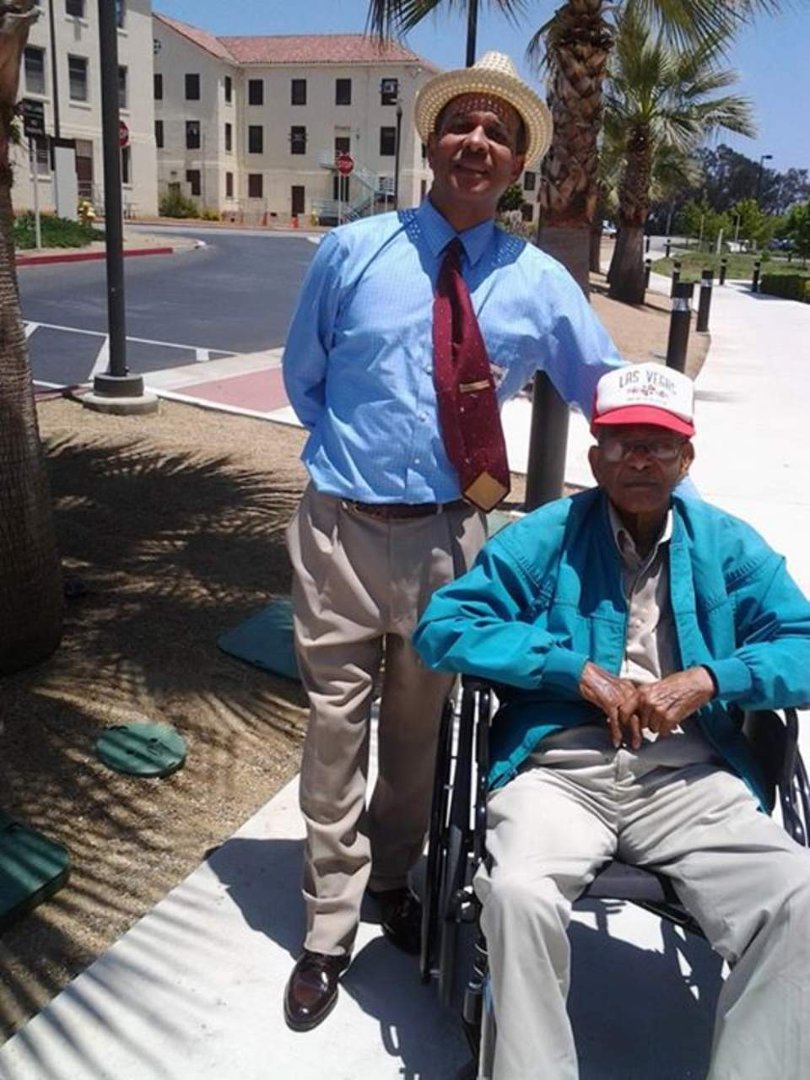 Andre Crenshaw's album, Mobile Uploads