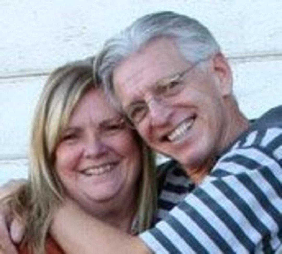 Janet Lindeman's album, Profile Pictures