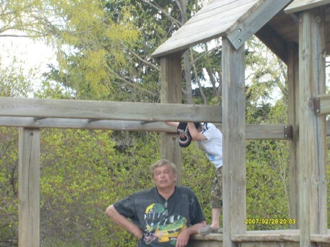 Ken Rolph's album, Visiting My Daughter and Grandson