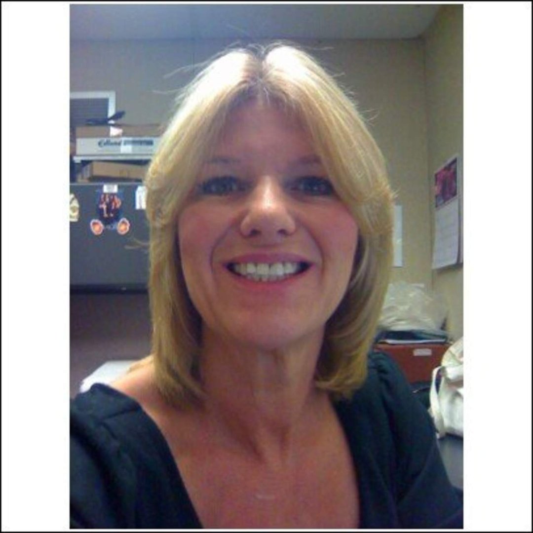 Carrie Downey's album, Profile Pictures