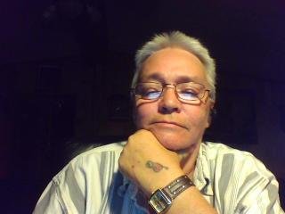 thelma parker's album, Profile Pictures