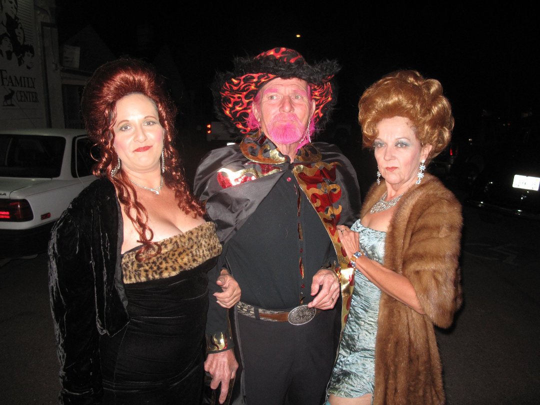 Sherry Cogburn's album, Profile Pictures