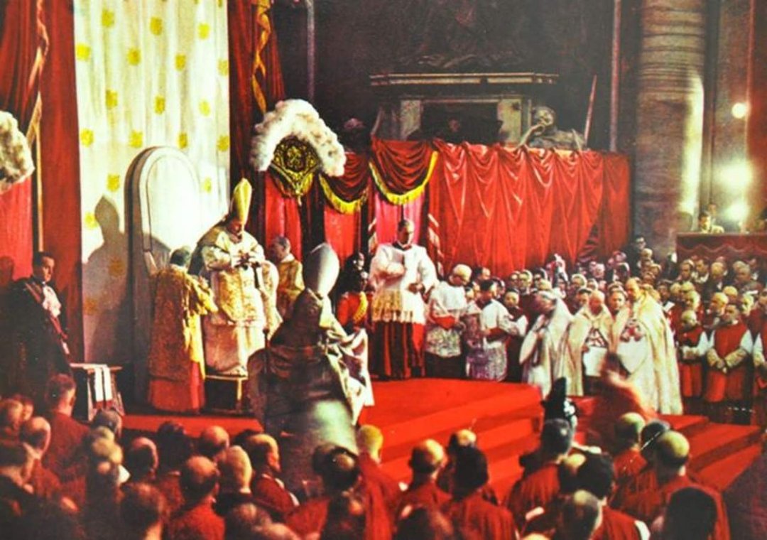 Joe Baca's album, Papal Coronations...past :(