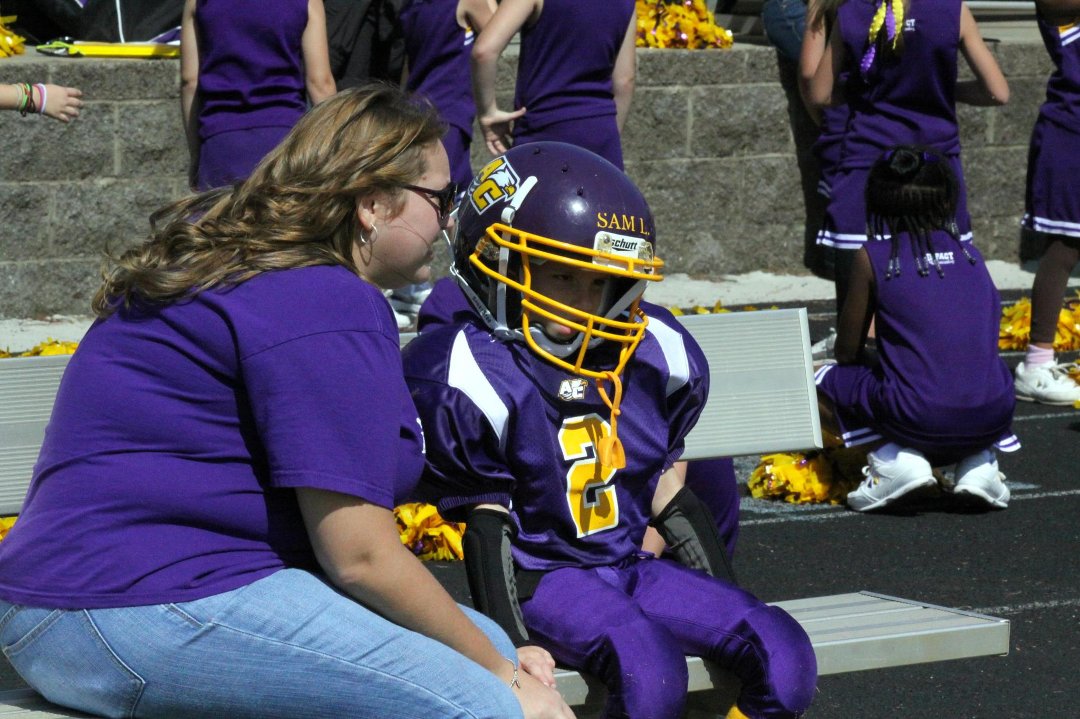 Bill Thomas' album, 5-6 ACS Football 10-8