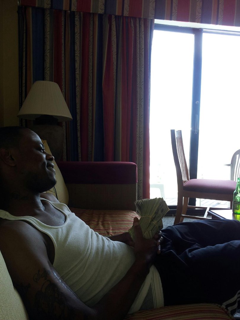 ramil Thomas' album, Mobile Uploads