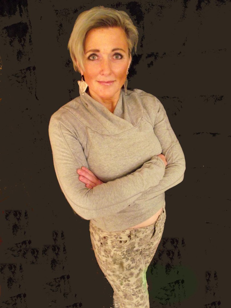 Patti Moore's album, Profile Pictures