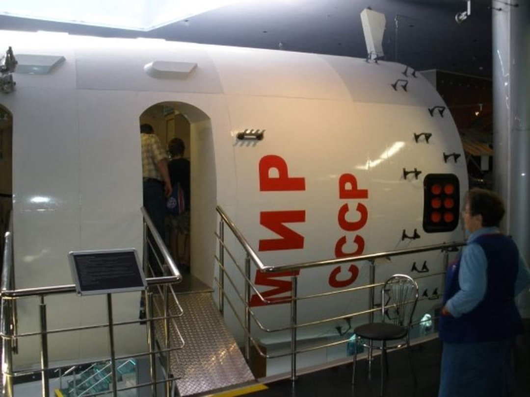 Alan Mayfield's album, Cosmonaut museum