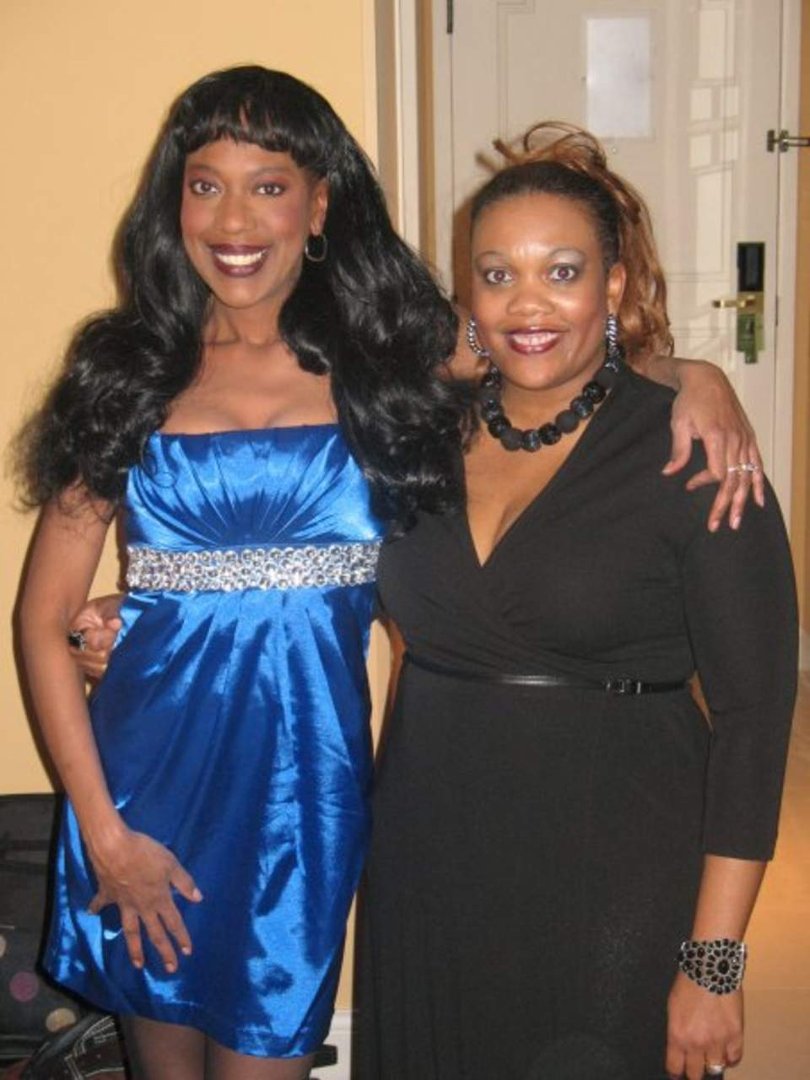 Laraba Irving's album, Profile Pictures
