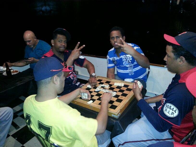Robinson Almonte's album, Mobile Uploads