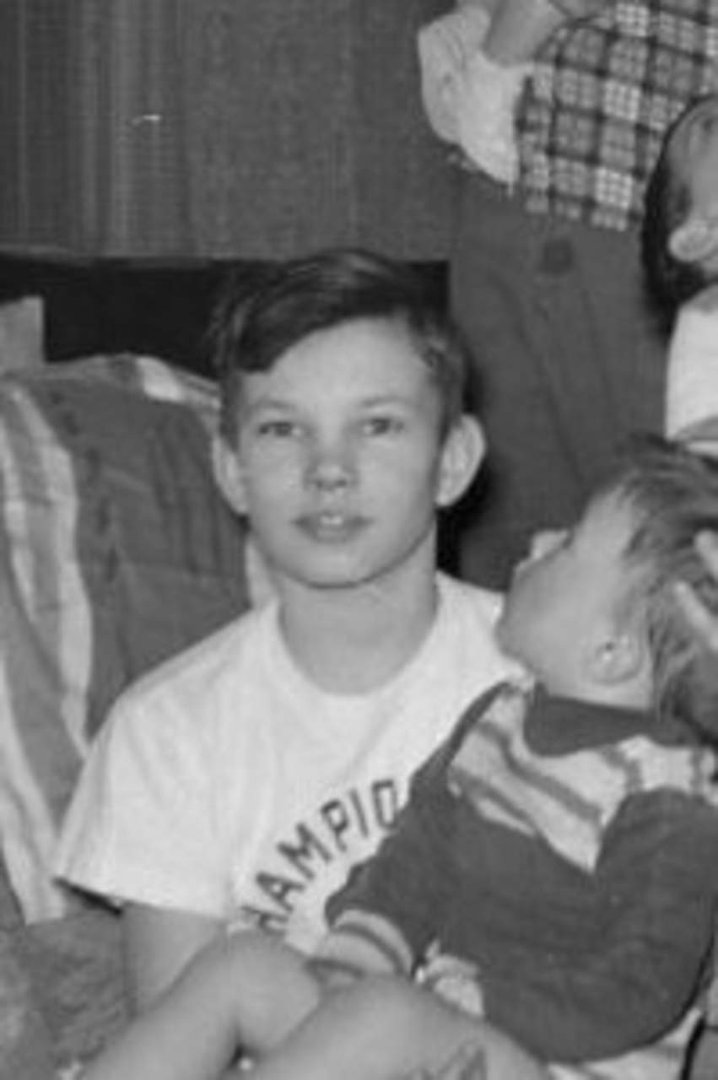 Gene Burke's album, Profile Pictures