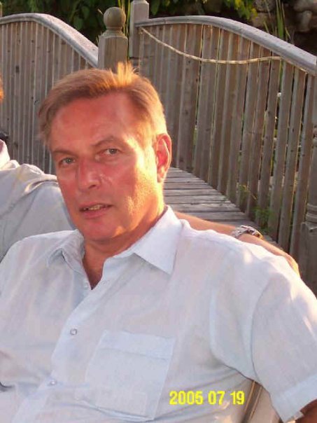 Chester Bernad's album, Profile Pictures