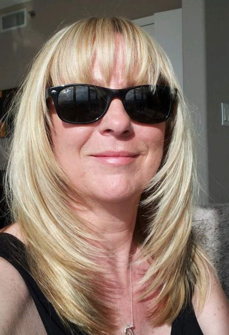 Eileen Morcom's album, Profile Pictures
