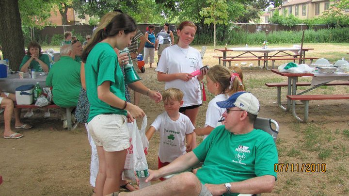 Elizabeth Monahan's album, Monahan Family Picnic