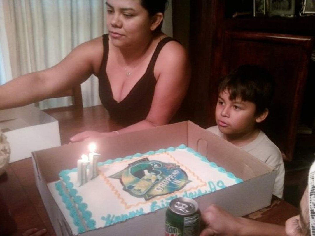 Robert Lopez's album, Los Kiddos
