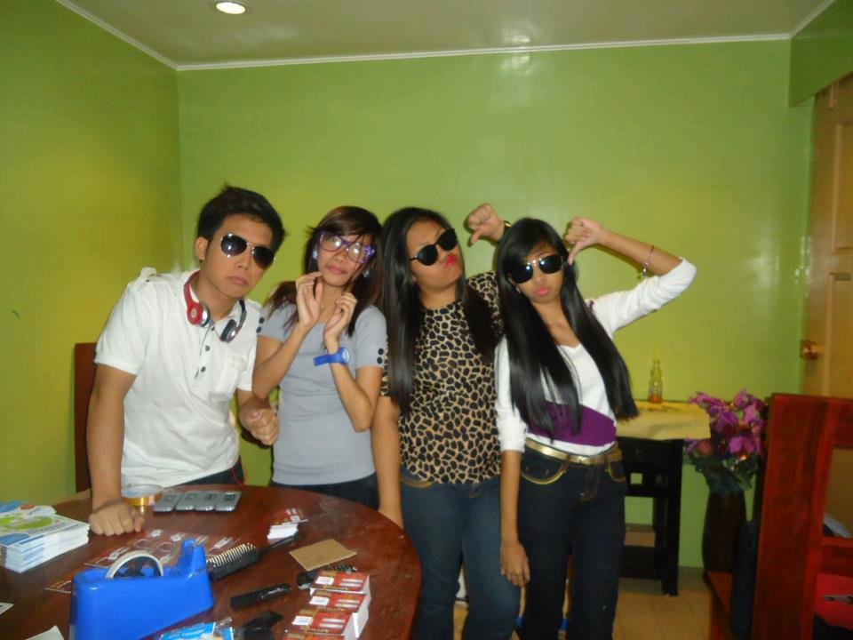 John Robert Gascon's album, SMART @ V MOBILE AGENTS ON THE GO