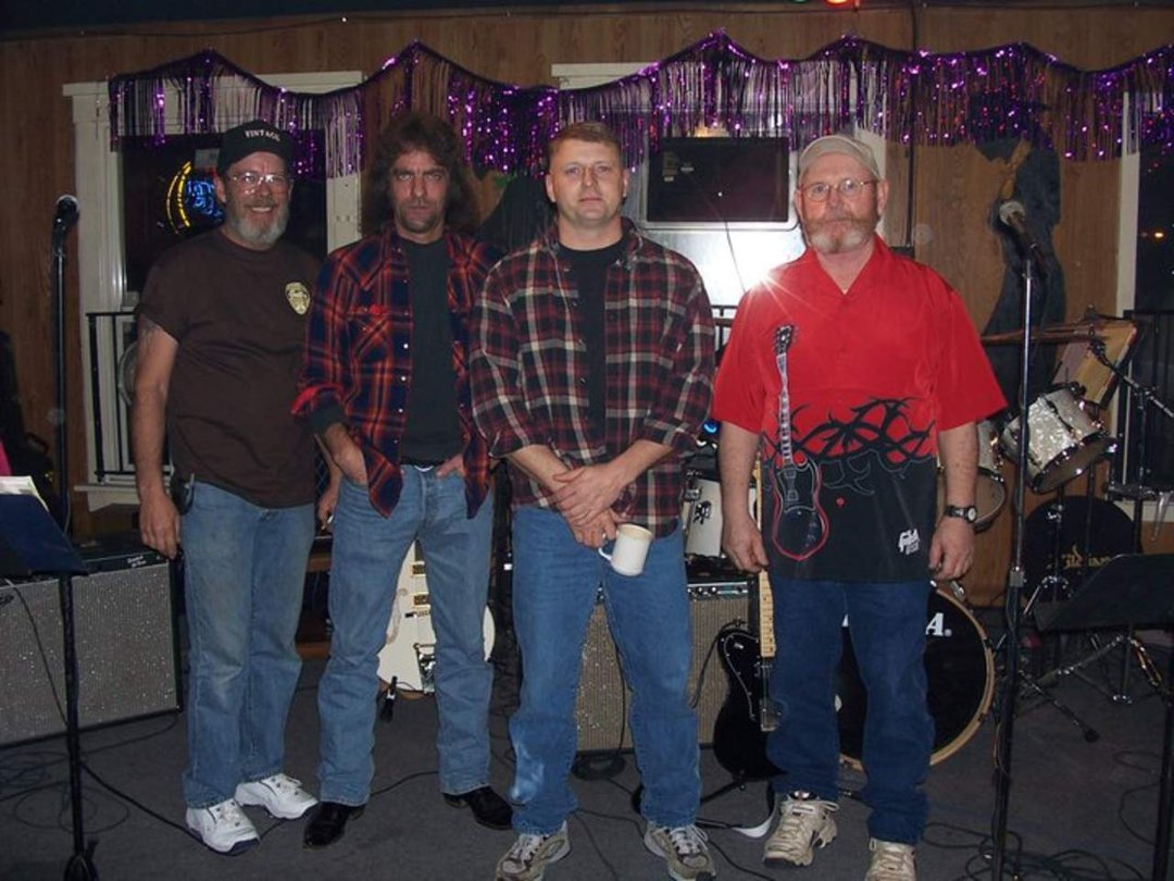 Doug Deines' album, Profile Pictures