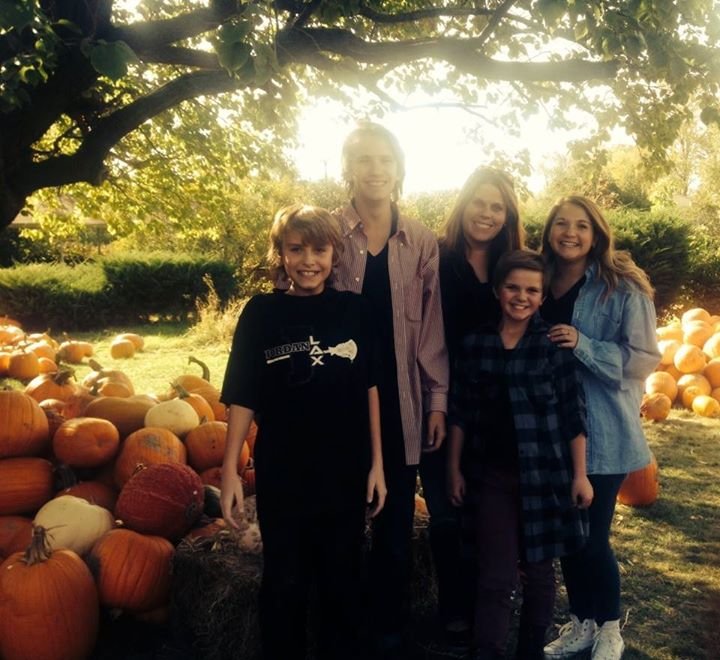 Stormi Fairbanks' album, Cover Photos