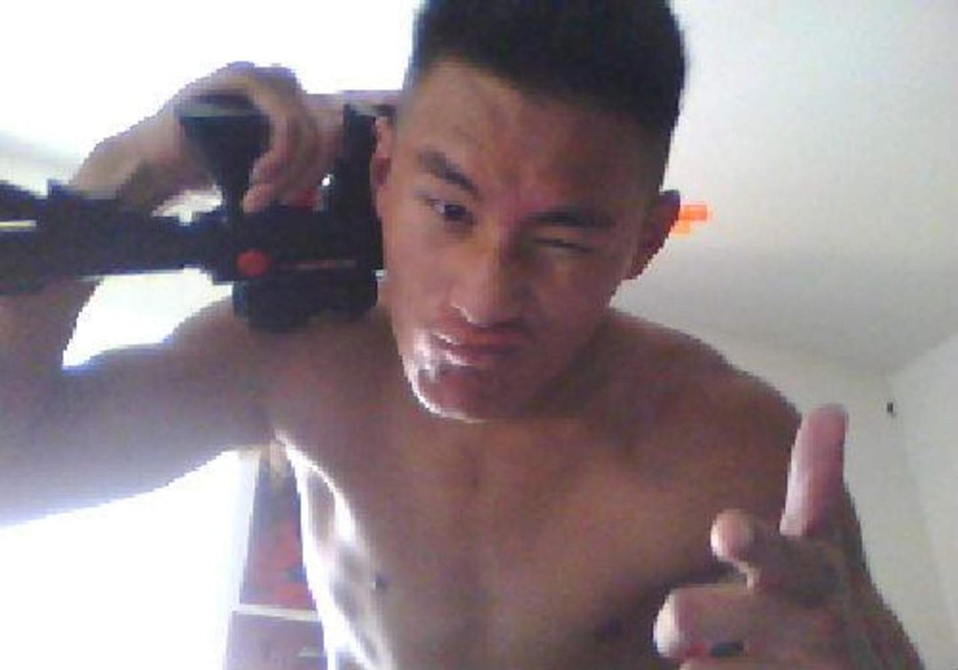Teeb Lis' album, Webcam Photos