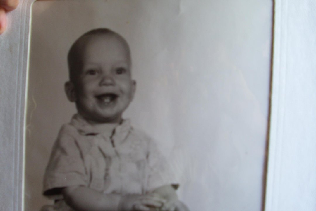Nancy Case's album, robert