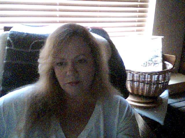 Leslie Robinson's album, Profile Pictures