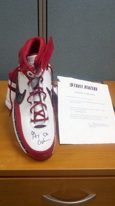 George Frazier's album, Hoops Express Inc. Auction Fundraiser